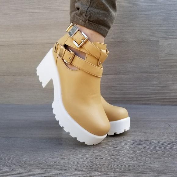 90's Grunge Chunky Heel Buckle Ankle Boot - Picture 5 of 8